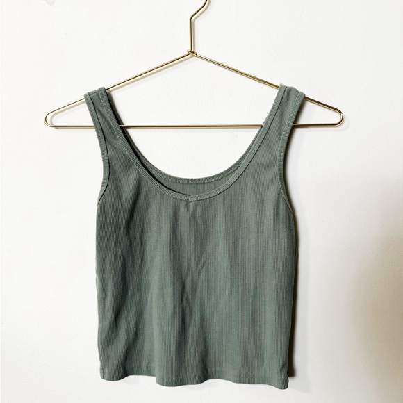 sage green tank top - Picture 1 of 3